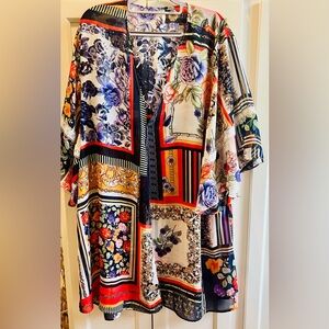 Women’s extra large kimono style cover-up.NWOT